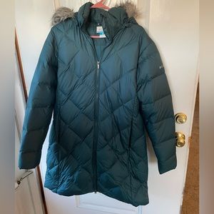 Women’s Columbia XL long winter coat